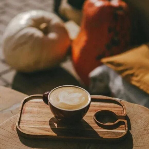 Posh Show Listing - Picture 1 of 2